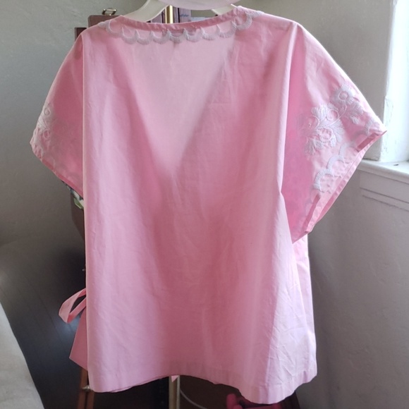 Pink Wrap Blouse with White Embroidery - Picture 6 of 7